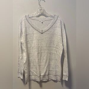 T By Talbots  Woman’s V Neck Sweater  Size M Casual Business Classic